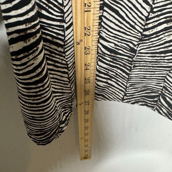 Notations Woman Zebra Print Blouse Top Black White 1X Button Front 3/4 Sleeve - Picture 5 of 8